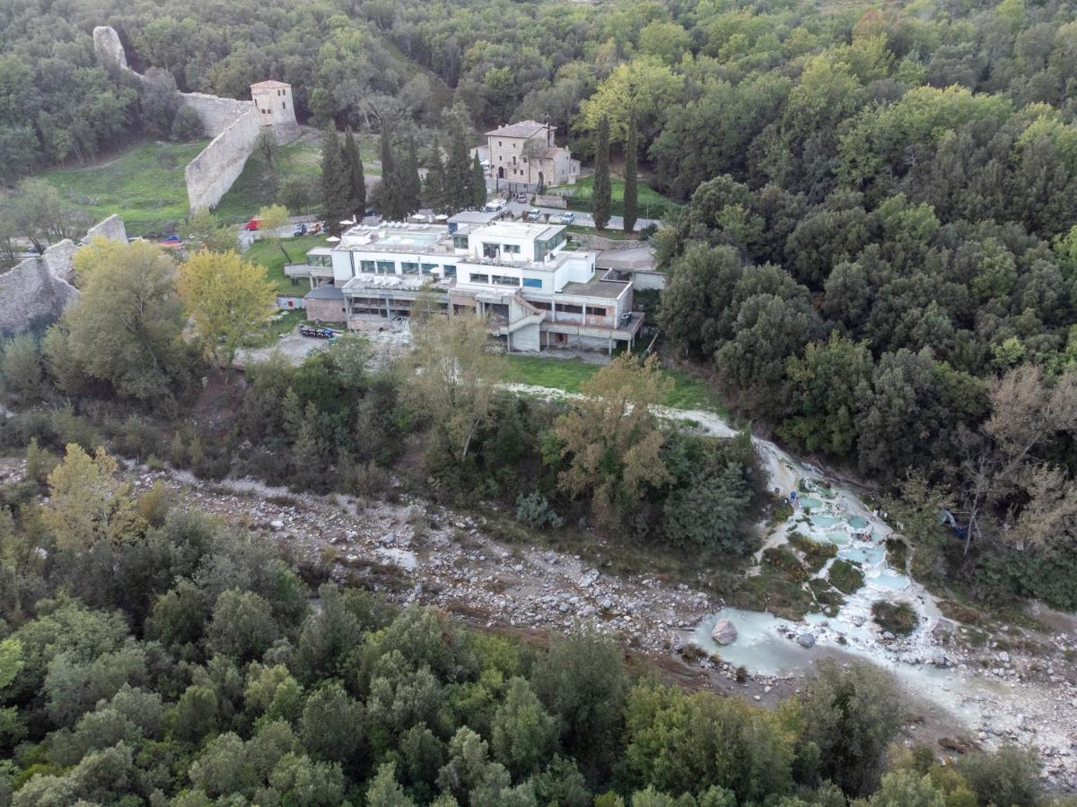 La Locanda Di Petriolo มอนติเชียโน ภายนอก รูปภาพ