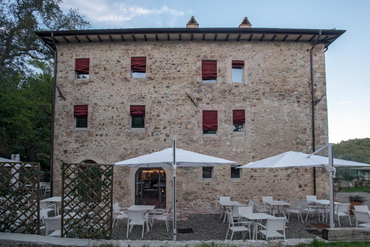 La Locanda Di Petriolo มอนติเชียโน ภายนอก รูปภาพ
