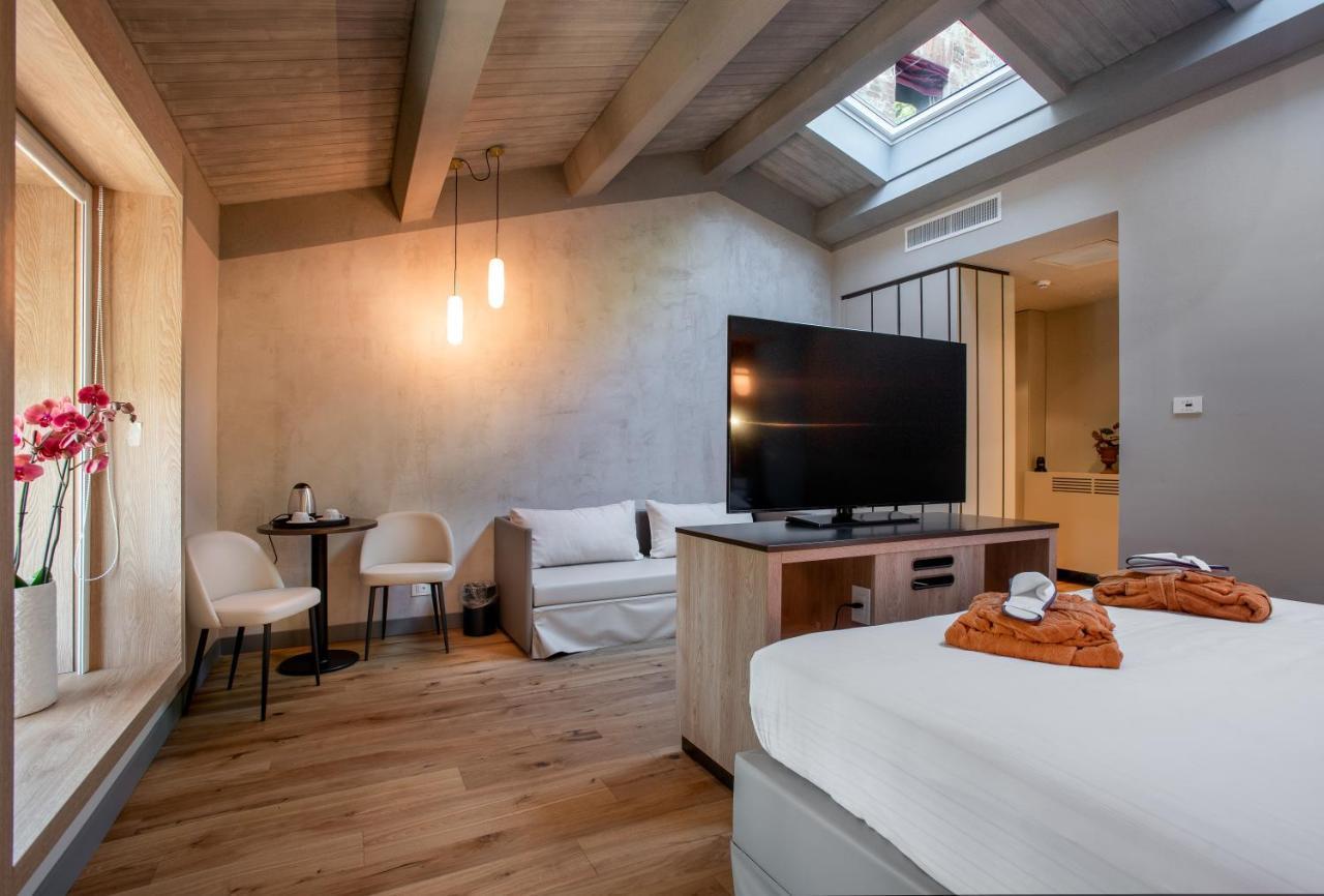 La Locanda Di Petriolo มอนติเชียโน ภายนอก รูปภาพ
