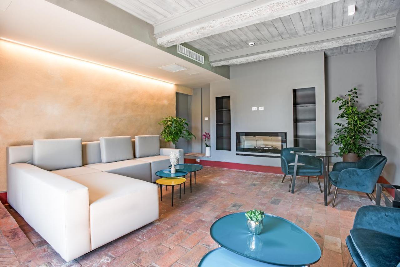 La Locanda Di Petriolo มอนติเชียโน ภายนอก รูปภาพ